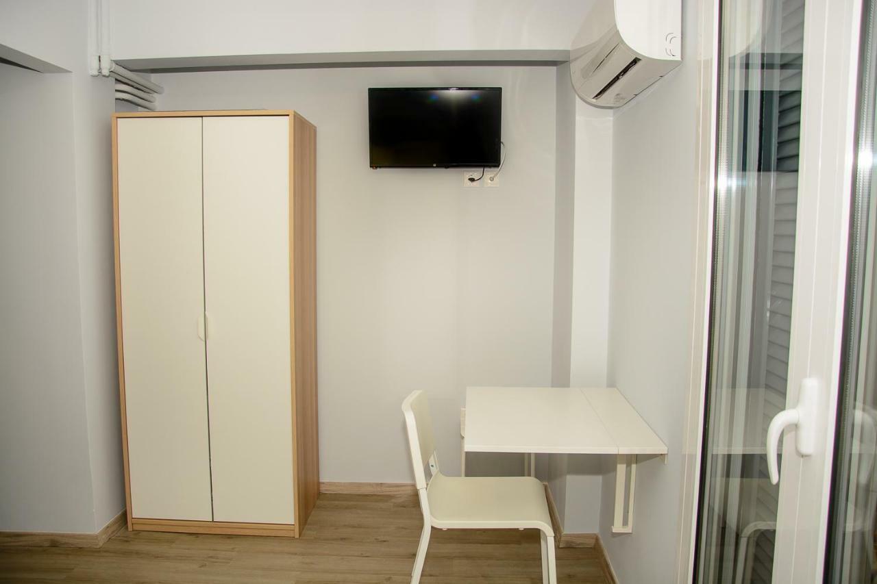 Comfy Brand New Apt Near Acropolis Museum Athens